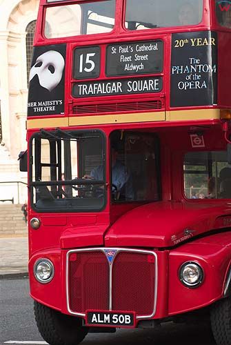 Autobus na ulicach Londyn City
